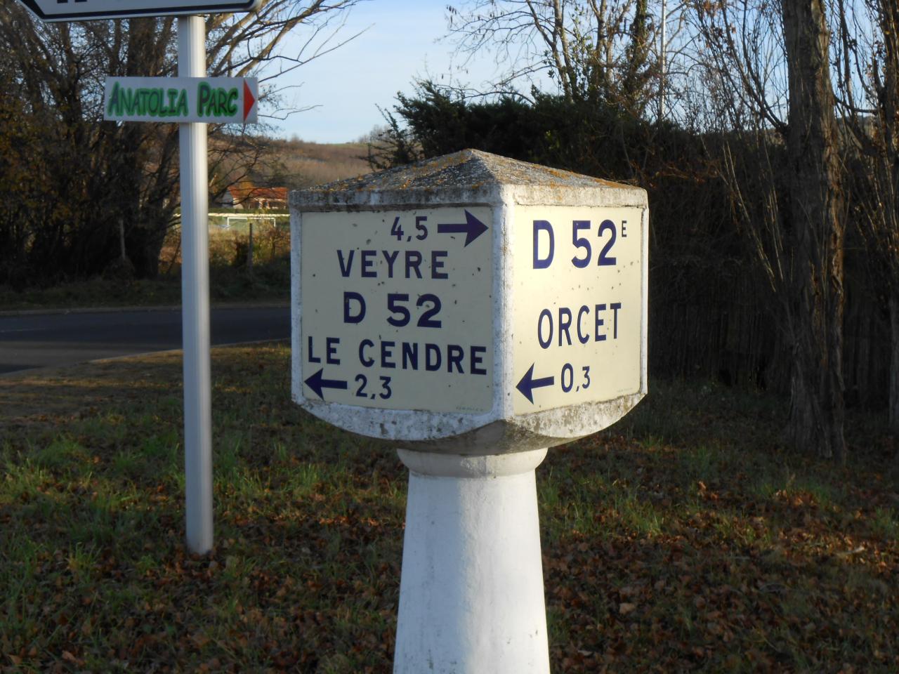 63670 Entrée commune d'Orcet (3)
