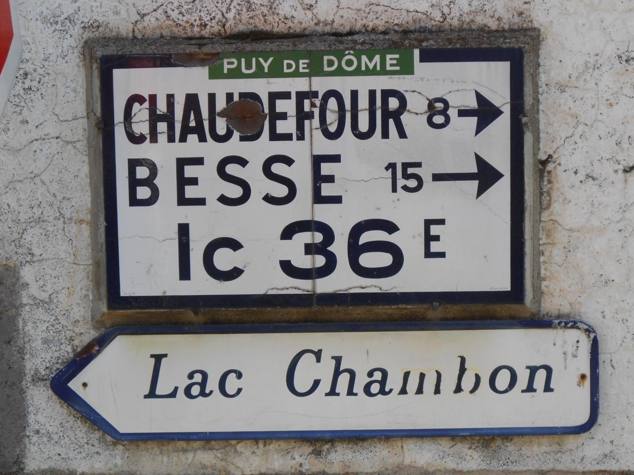 63790 Dans Village de Chambon sur Lac